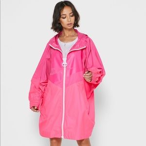 Nike | Loose Fit Oversized Shield Jacket.